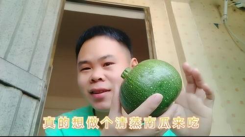 一个人吃瓜的视频,揭秘网红吃瓜达人的一天